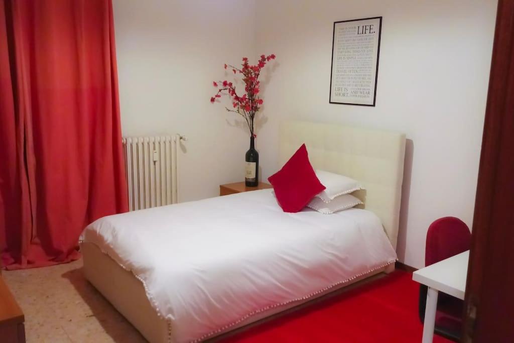 Unique & Beautiful Bedroom In Central Of Florenz Exterior foto